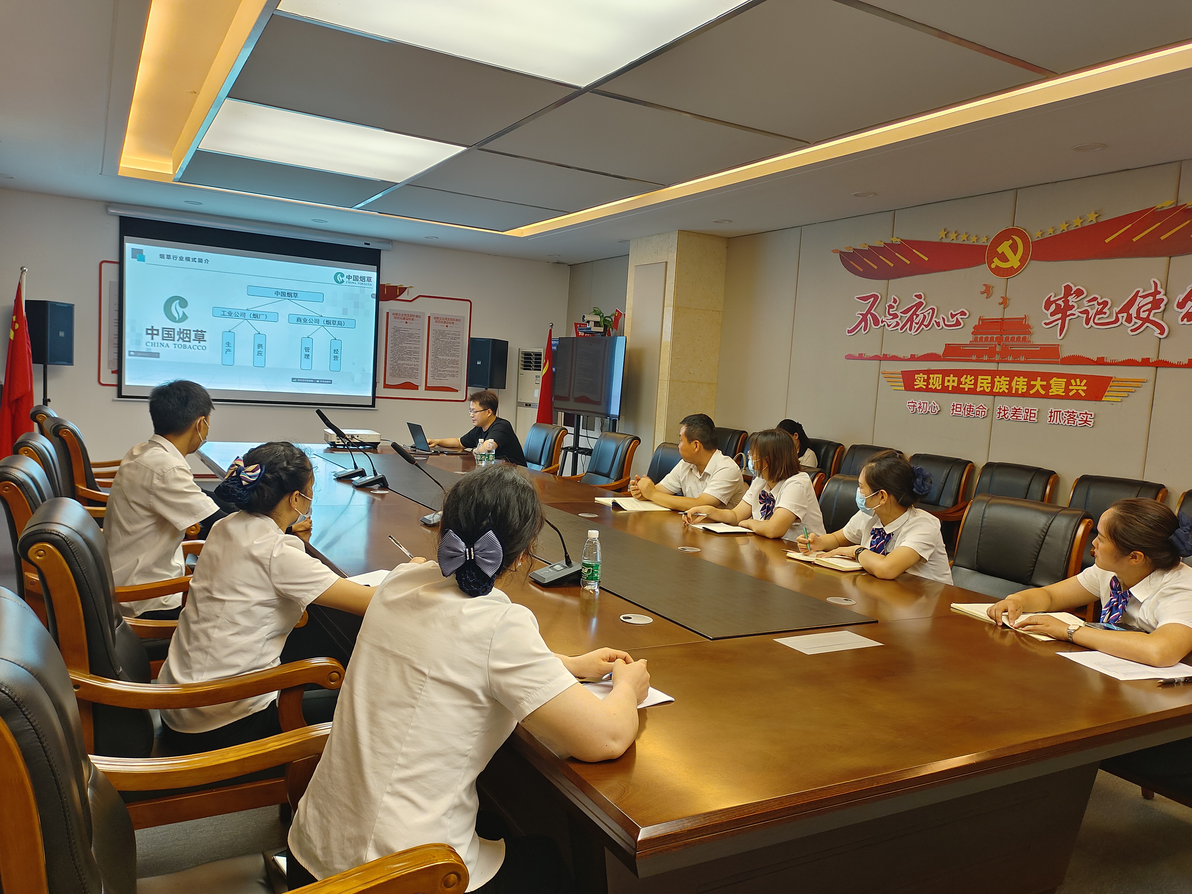 b2720593ca4523a5860af78866b9abb.jpg b2720593ca4523a5860af78866b9abb.jpg