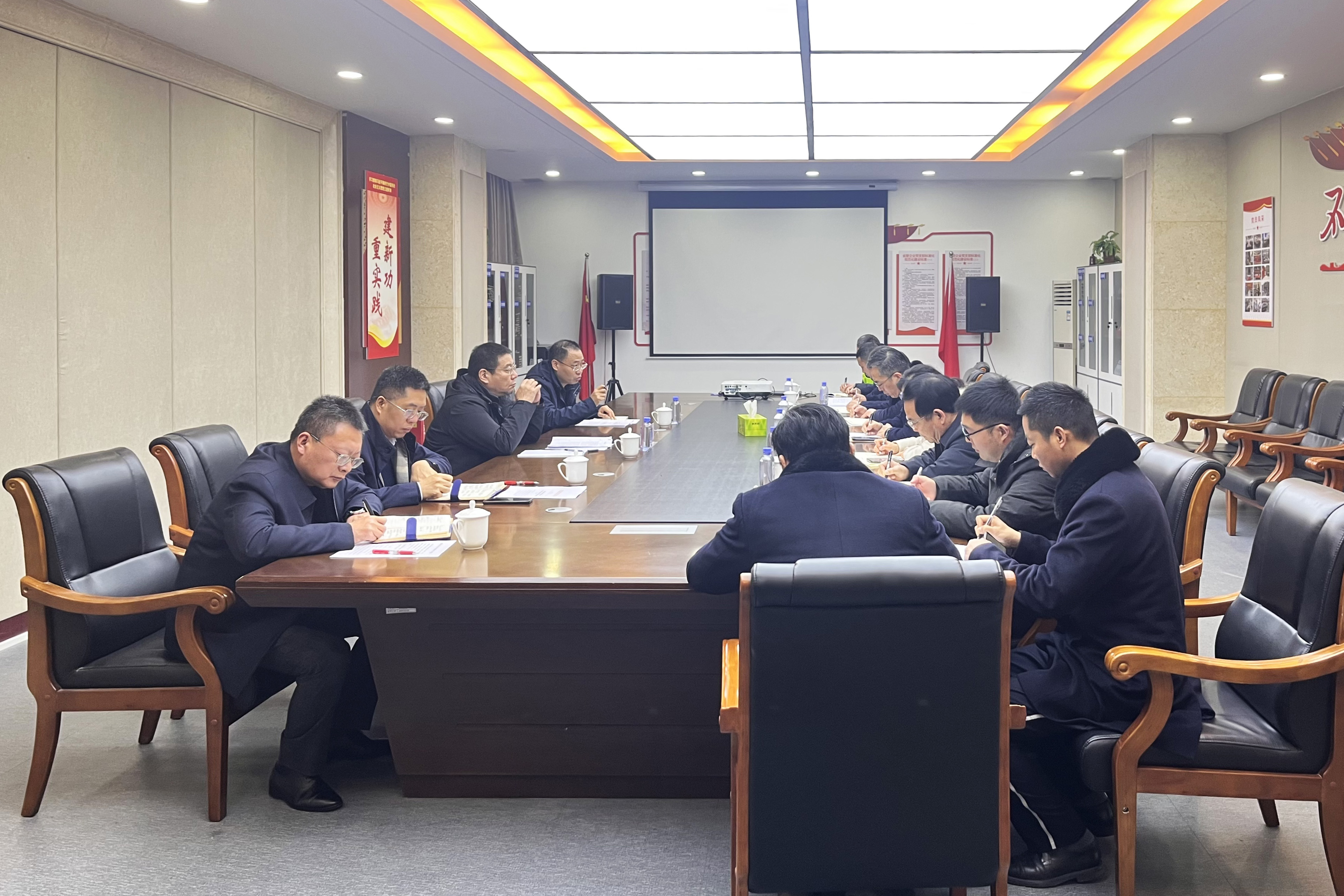 服務(wù)提升專題會.jpg 服務(wù)提升專題會.jpg